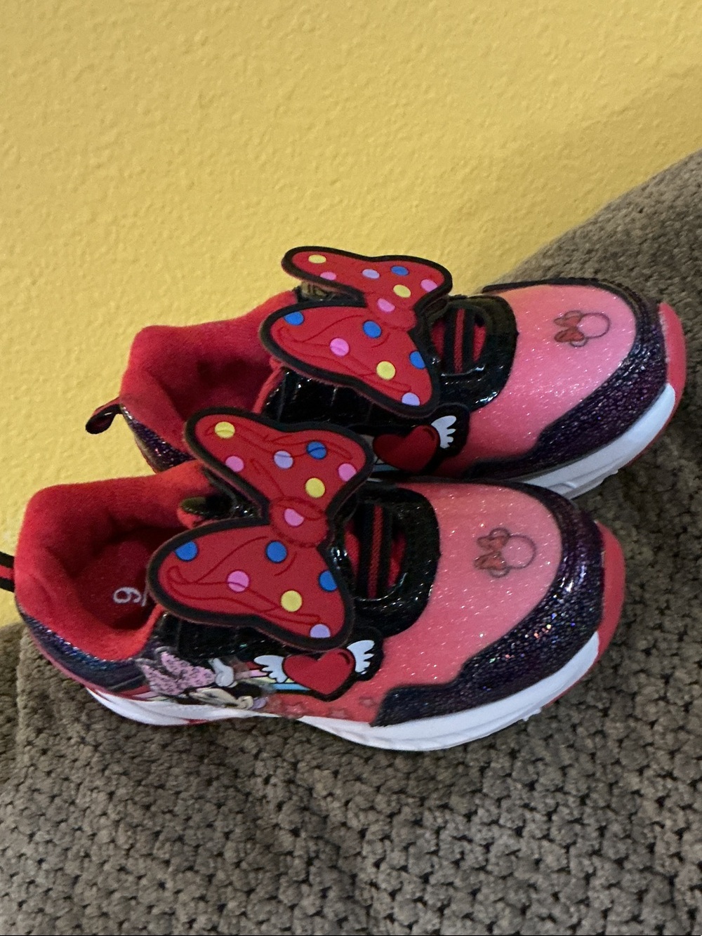 Disney Pink and Red Minnie Bow  Kids Sneakers size 9 new